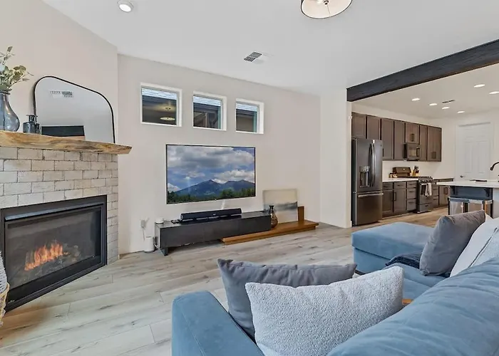 3br Cozy Retreat W Fireplace & Bbq