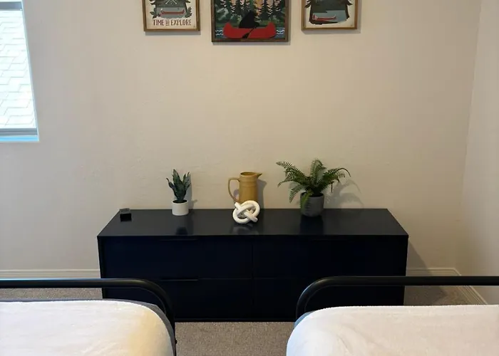 3br Cozy Retreat W Fireplace & Bbq *