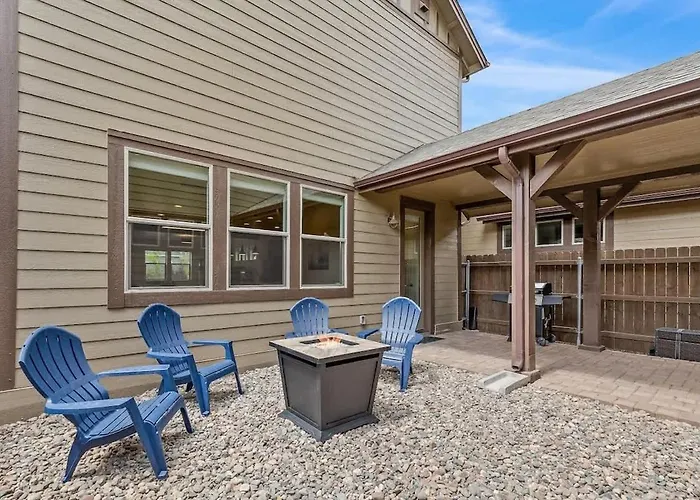 3br Cozy Retreat W Fireplace & Bbq *