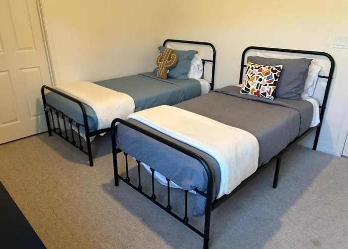 3br Cozy Retreat W Fireplace & Bbq